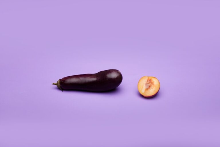 Gato com pouca sede? Descubra como a ração úmida pode ser a resposta para esse problema